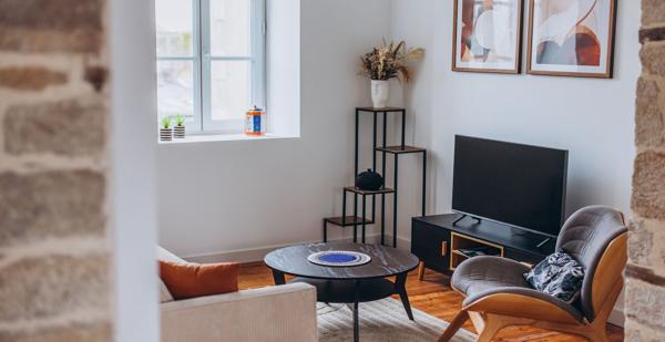 L'ADRESSE EXCEPTIONNELLE D'UN APPARTEMENT DE CHARME. - L'agence Immobilier & Associés