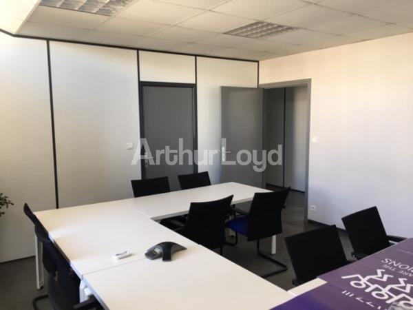 Bureaux à louer à Douai hyper centre rénovés avec accès PMR et parkings