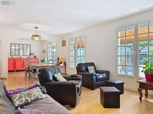 Achat - Maison Châteauneuf-d'Ille-et-Vilaine 35430 6 pièces 150 m 2 572 m 2