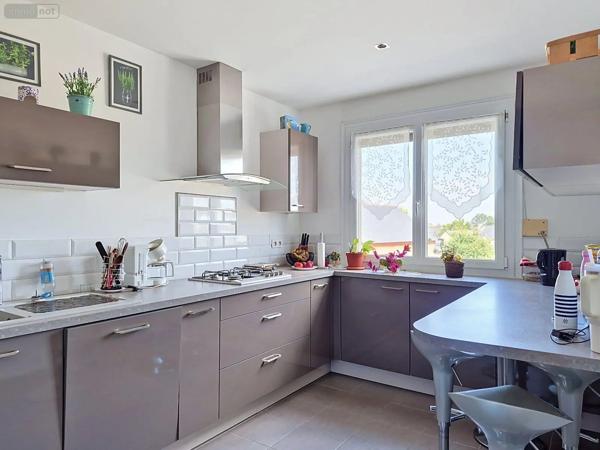 Achat - Maison Châteauneuf-d'Ille-et-Vilaine 35430 6 pièces 150 m 2 572 m 2