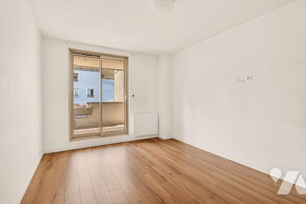 CHAMPS-SUR-MARNE (77420) : Appartement 4 pièces de 95,27 m²