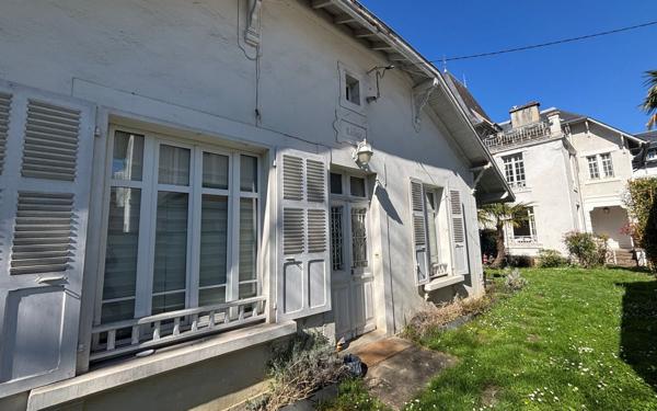 Maison à vendre    8 pièces • 231 m2 Pau