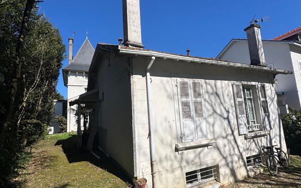 Maison à vendre    8 pièces • 231 m2 Pau