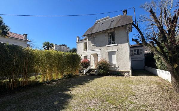 Maison à vendre    8 pièces • 231 m2 Pau
