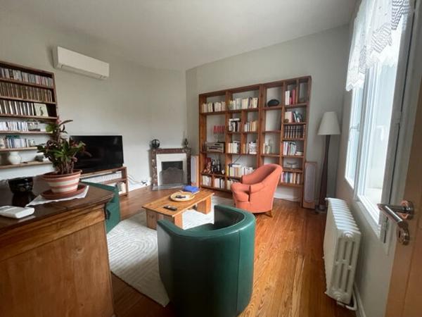 Maison Rochefort 150 m², 4 chambres, bureau, garage