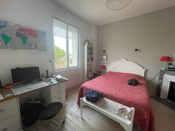 Maison Rochefort 150 m², 4 chambres, bureau, garage