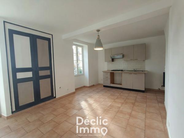 Vente maison en pierre Jarnac, 85m² 4 pièces 141 750€ Charente