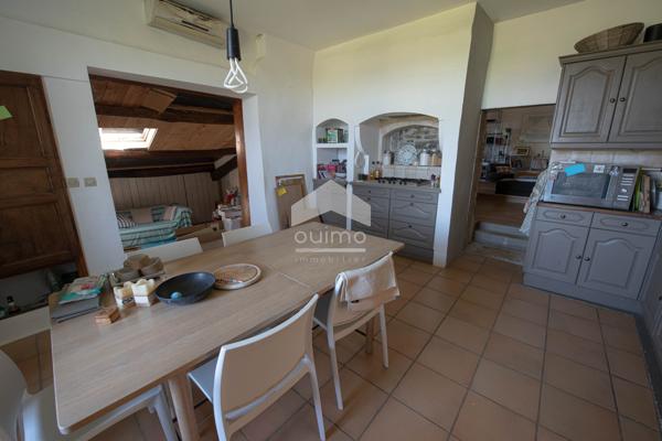 Maison en pierre de 6 pièces avec jardin et vue dégagée – Grospierres