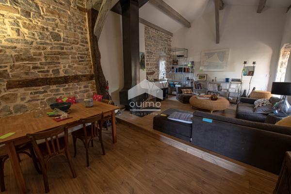Maison en pierre de 6 pièces avec jardin et vue dégagée – Grospierres