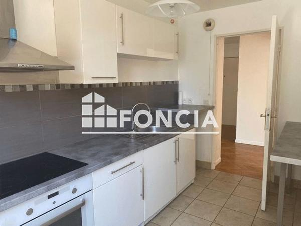 Location Appartement 3 pièces 66.1 m² - 1 RUE ROGER GIRODIT Alfortville 94140