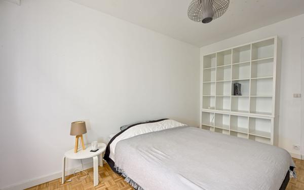 Appartement à vendre    3 pièces • 75,90 m2 Vanves