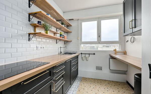 Appartement à vendre    3 pièces • 75,90 m2 Vanves