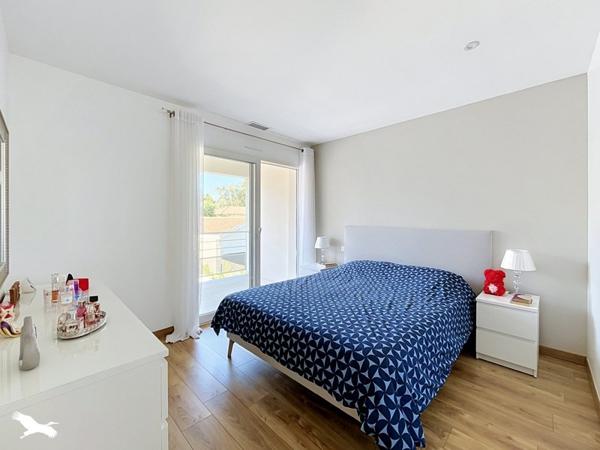 Maison à vendre 535 500 € Sainte-Eulalie 6 p 157 m² DPE C