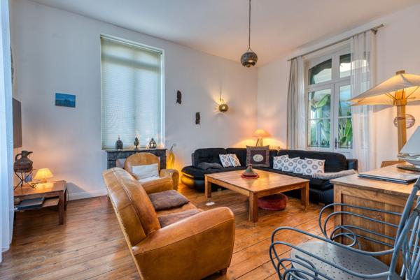 VILLA DE CARACTÈRE AVEC VUE MER EXCEPTIONNELLE ET ESPACE BIEN-ÊTRE A PORT DES BARQUES