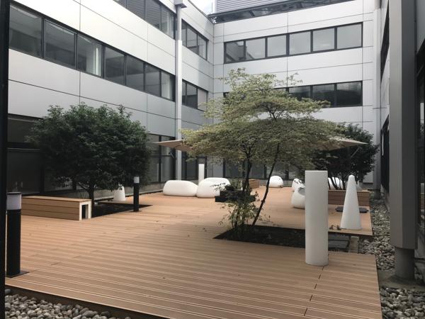 Immeuble rénové à Gennevilliers, avec patio intérieur - Transformation possible du RDC