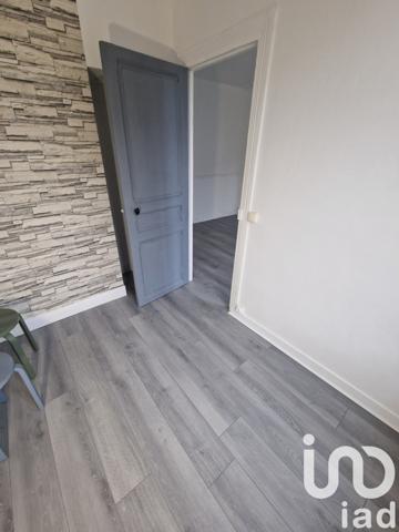 Appartement 2 pièces de 47 m² à Corbeil-Essonnes (91100)