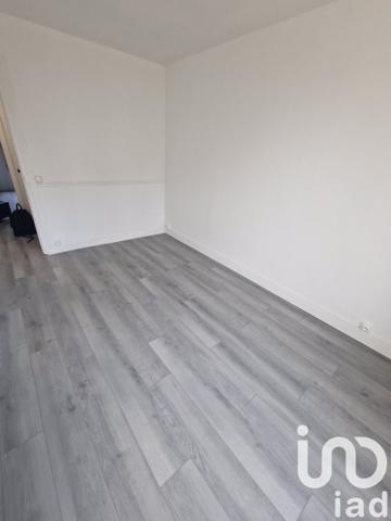 Appartement 2 pièces de 47 m² à Corbeil-Essonnes (91100)