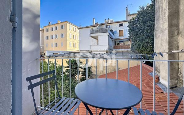 Appartement à vendre    1 pièce •  Toulon