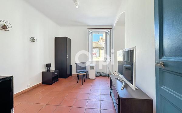 Appartement à vendre    1 pièce •  Toulon