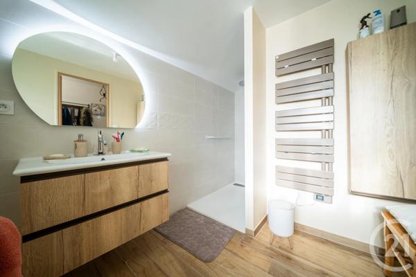 Maison à vendre  4 pièces - 121,90 m 2   PIROU  - 50