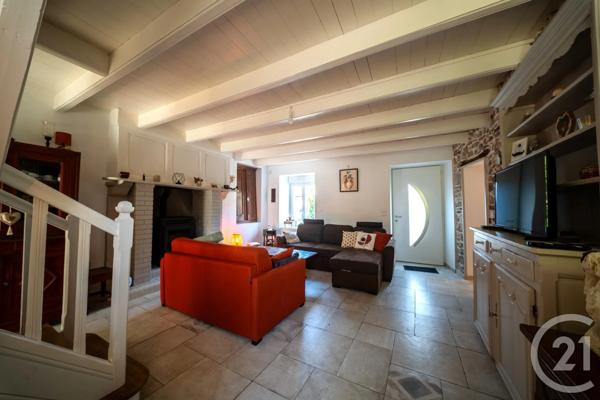 Maison à vendre  4 pièces - 121,90 m 2   PIROU  - 50