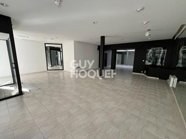 SAINT BRIEUC : Local commercial centre ville