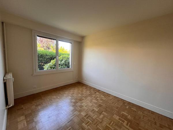 Appartement avec terrasse - Saint Cloud 3 pièce(s) 80.93 m2