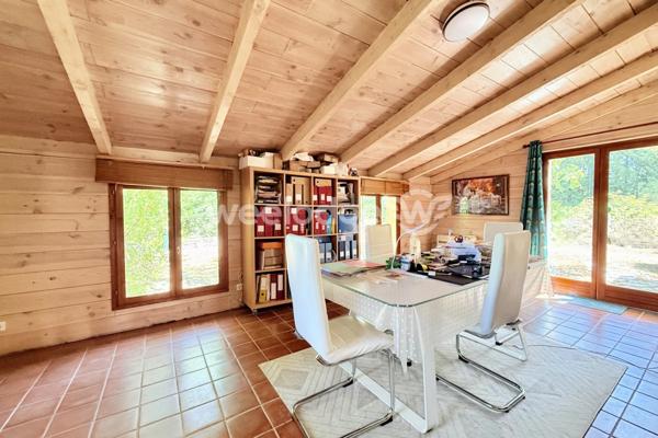 Maison à vendre 6 pièces de 187 m² à Fayence