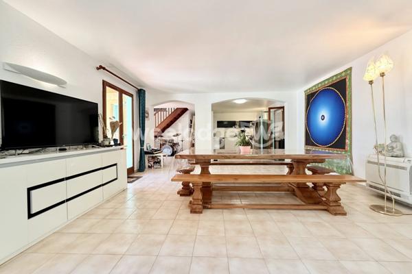 Maison à vendre 6 pièces de 187 m² à Fayence