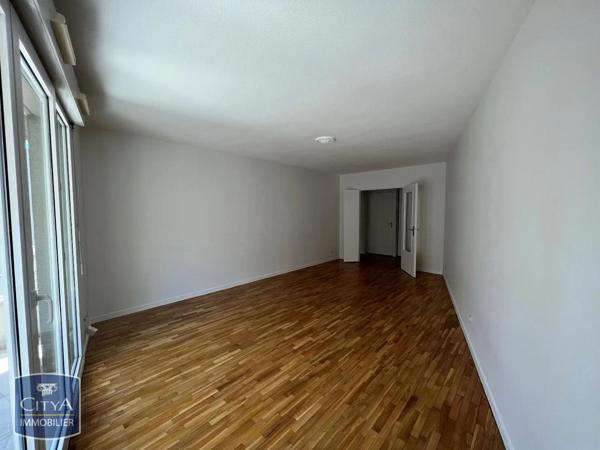 Appartement à louer 3 pièces 70.06m² Villeurbanne (69100)
