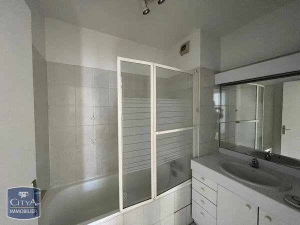 Appartement à louer 3 pièces 70.06m² Villeurbanne (69100)
