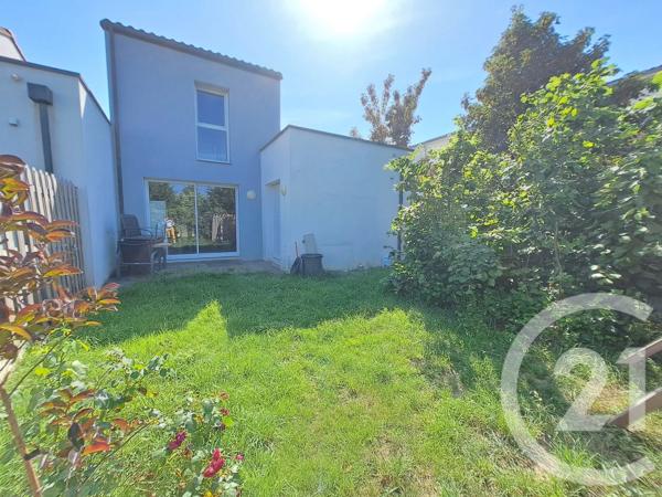 Maison à vendre  4 pièces - 73,90 m 2   REZE  - 44