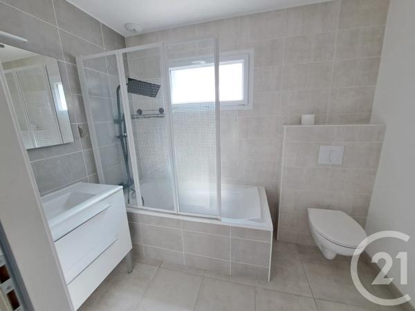 Maison à vendre  4 pièces - 73,90 m 2   REZE  - 44
