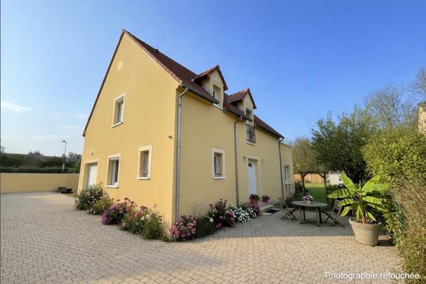 À seulement 10 minutes de Chartres .Agglomération chartraine Maison de 156 m2