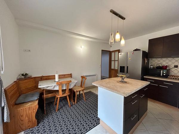 À seulement 10 minutes de Chartres .Agglomération chartraine Maison de 156 m2