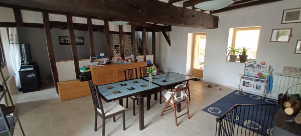 Très jolie maison de caractère, 4 Chambres