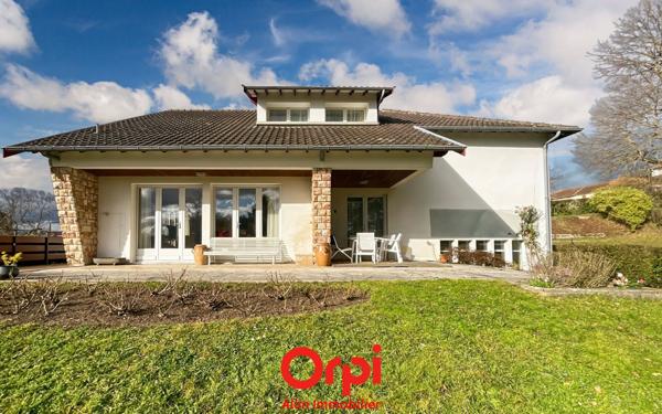 Maison à vendre    7 pièces • 233 m2 Montluçon