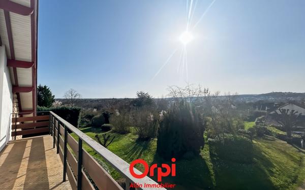 Maison à vendre    7 pièces • 233 m2 Montluçon