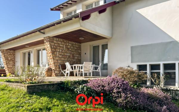 Maison à vendre    7 pièces • 233 m2 Montluçon