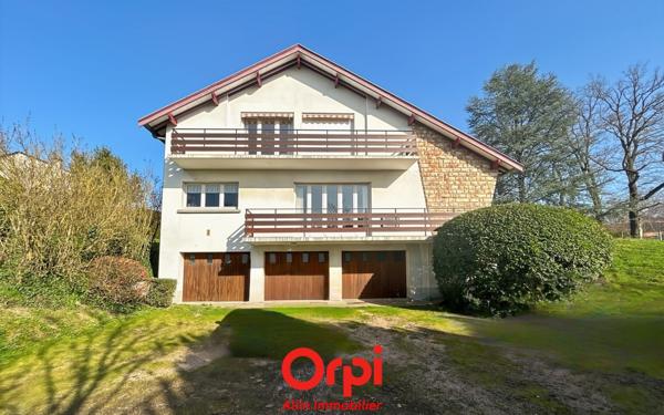 Maison à vendre    7 pièces • 233 m2 Montluçon