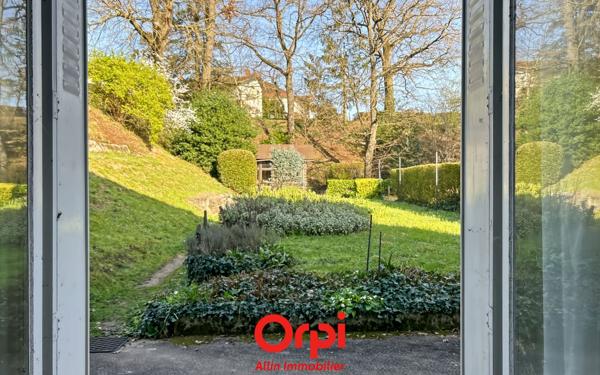 Maison à vendre    7 pièces • 233 m2 Montluçon