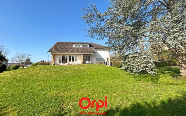 Maison à vendre    7 pièces • 233 m2 Montluçon