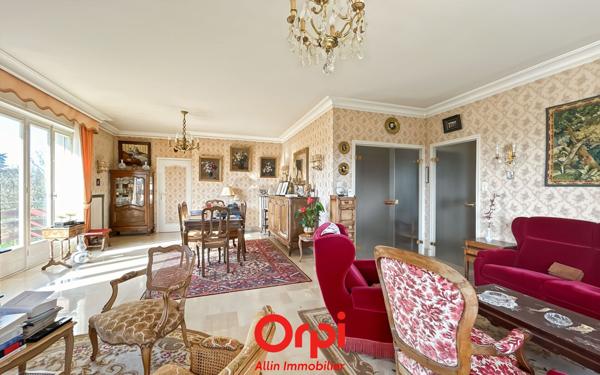 Maison à vendre    7 pièces • 233 m2 Montluçon