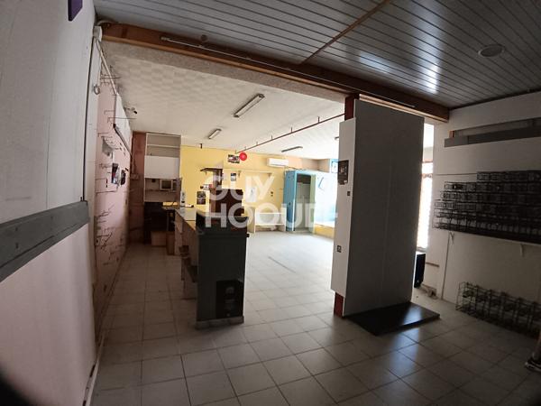 Maison avec local commercial à vendre à Narbonne - Réf. V1488CB