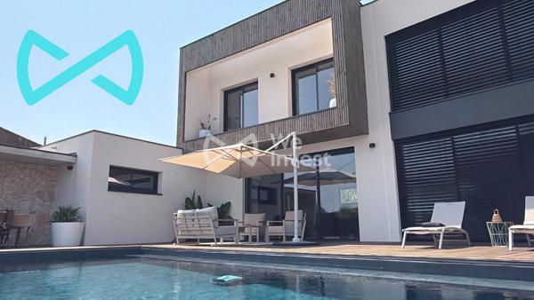 PRADES-LE-LEZ – Villa contemporaine de près de 180 m², architecture affirmée et piscine à débordement