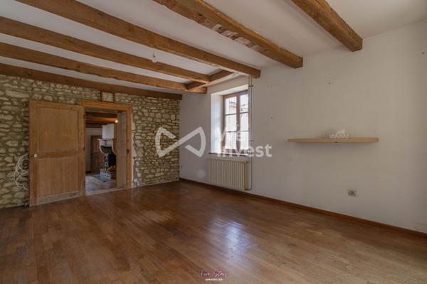 Maison - 170 m² - 6 pièces - garage et jardin