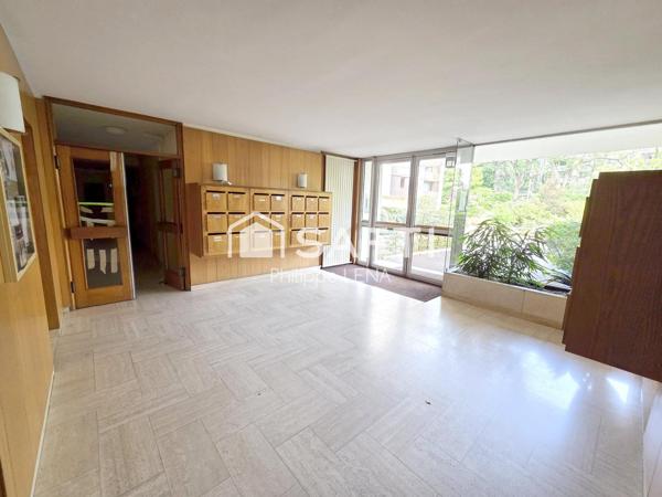 Studio tout petit prix, au calme, proche centre !
