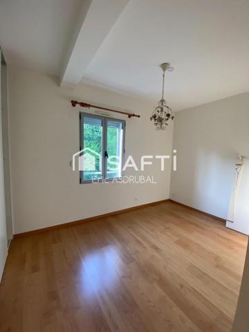 Appartement centre ville T3 avec ascenseur -24200 Sarlat