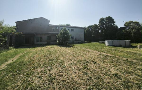 Mas avec 4 logements + annexes