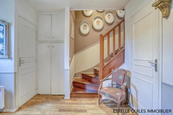 Versailles (78000) VERSAILLES CHANTIERS limite PORCHEFONTAINE Maison 126 m2 plus un grand sous-sol aménagé et 1 parking